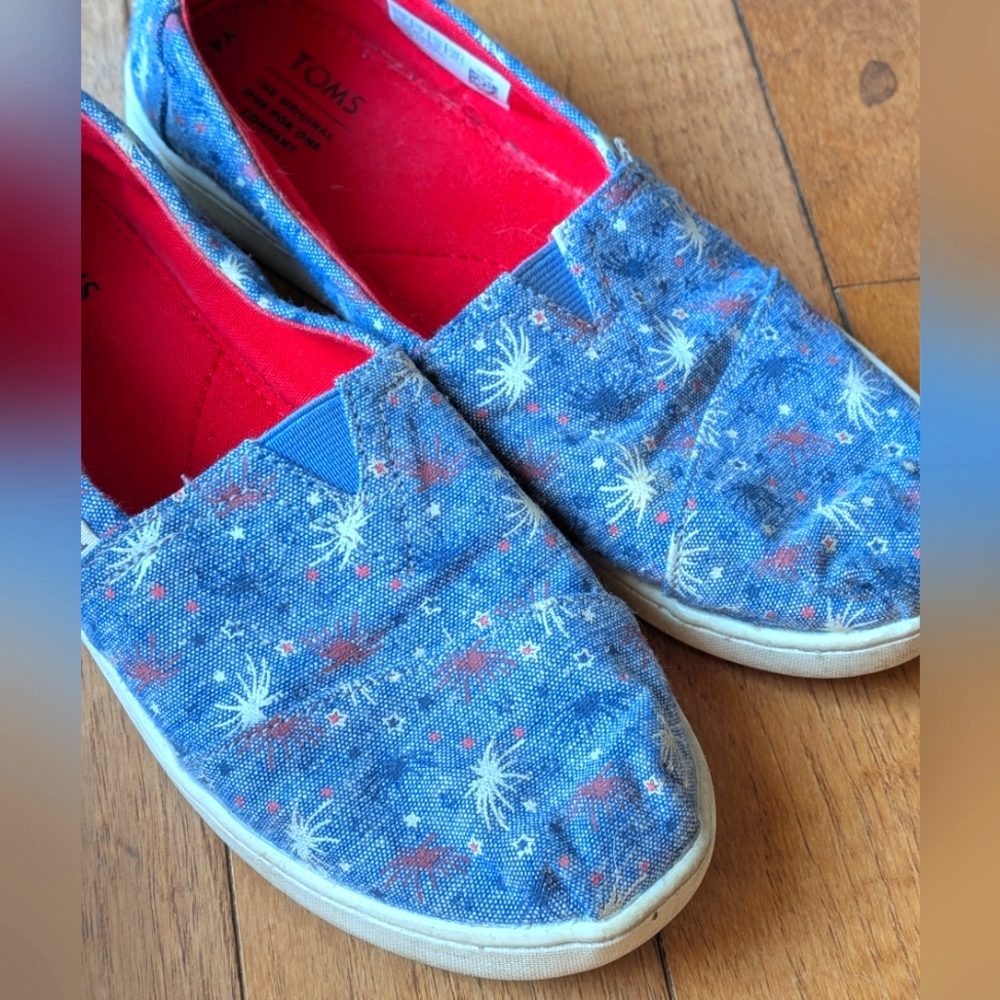 TOMS Youth Fireworks Glow in The Dark Canvas Slip-On Shoes